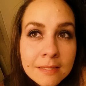 Meet your Posher, Pauline